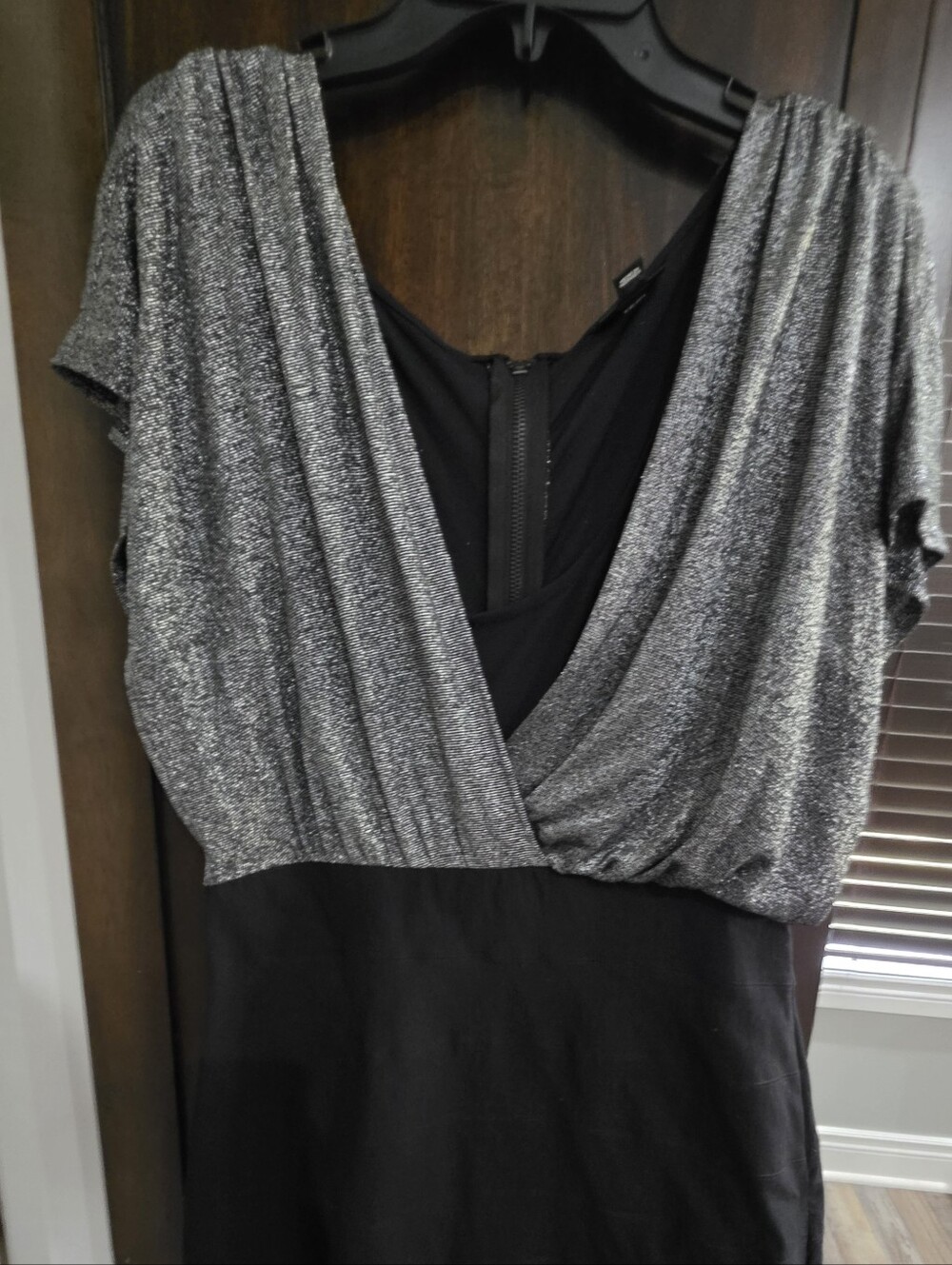 Nicole by Nicole Miller Silver & Black Draped Surplice Top